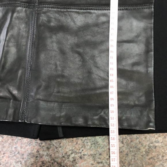 Leather black skirt - Picture 5 of 6